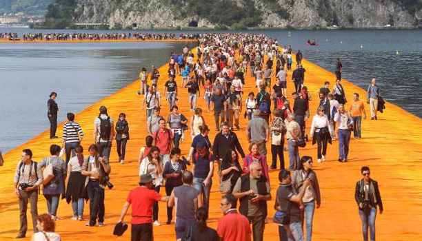Floating piers