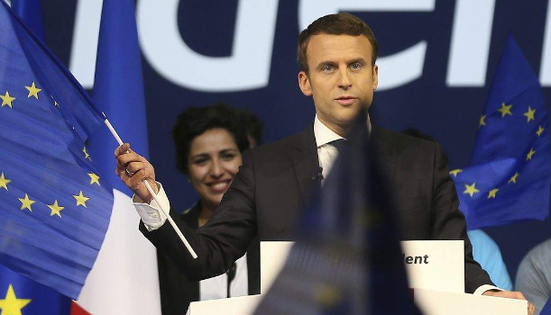 Macron bandiera EU